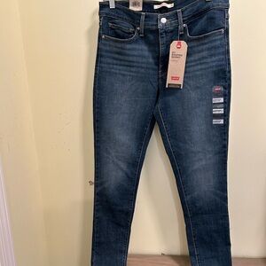 Levi’s 311 Shaping Jeans size 10M